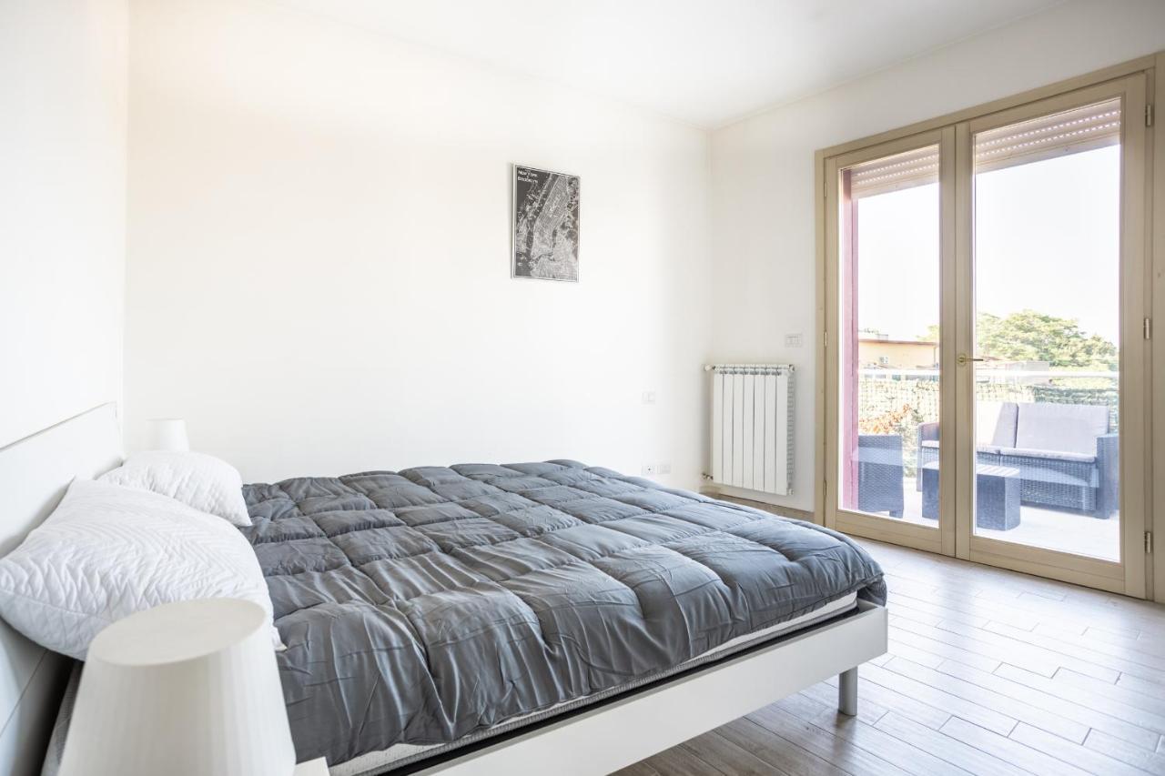 Urban Retreat -Private Parking+Terrace Apartamento Roma Exterior foto