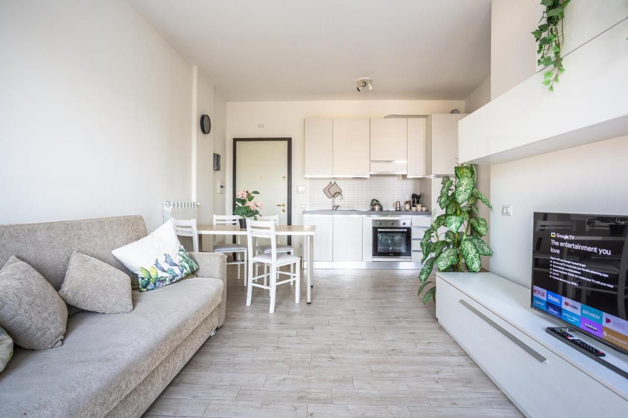 Urban Retreat -Private Parking+Terrace Apartamento Roma Exterior foto