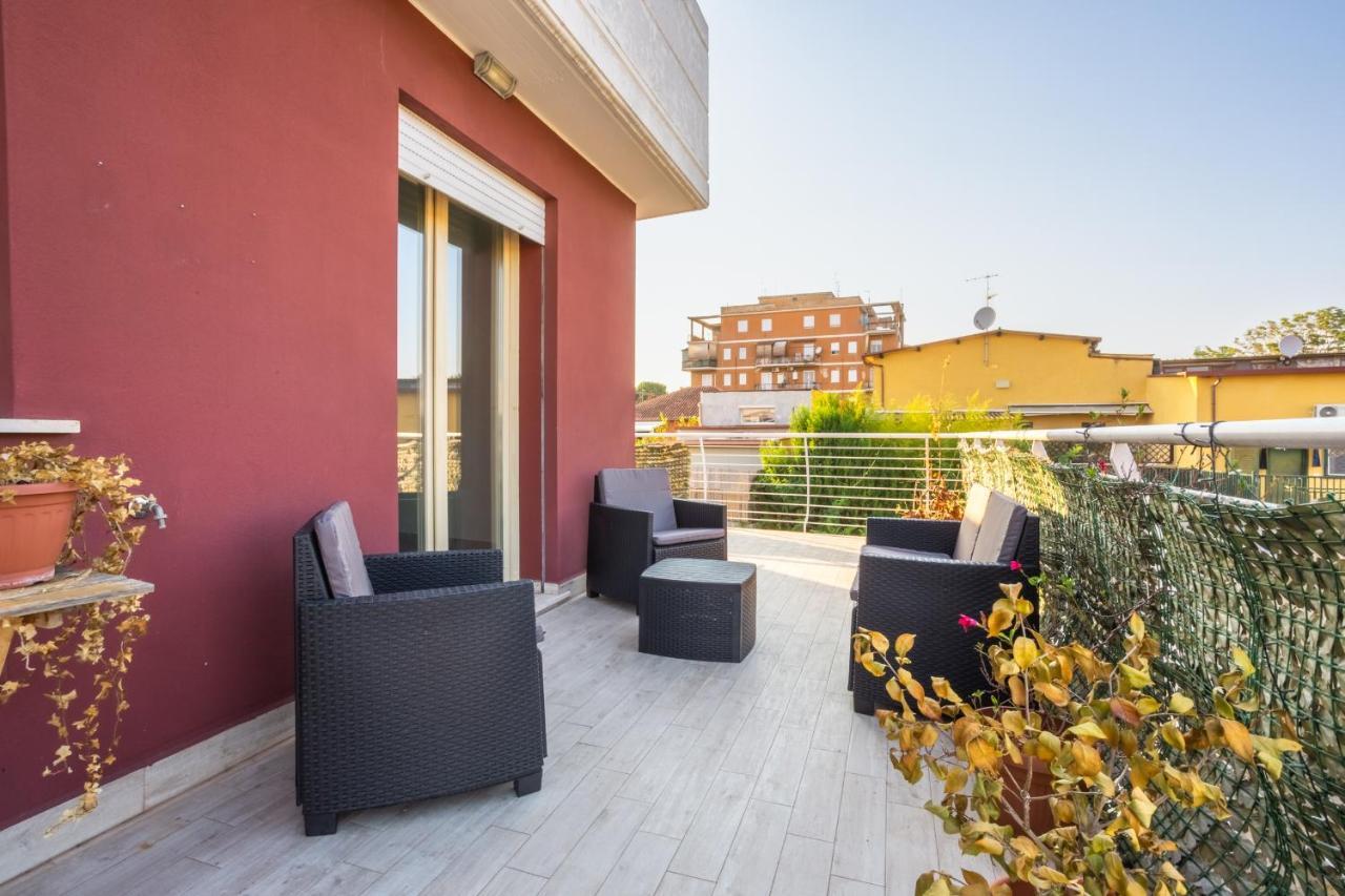 Urban Retreat -Private Parking+Terrace Apartamento Roma Exterior foto